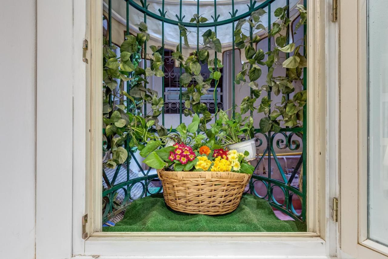 Via Condotti Private Suite Rome Luaran gambar